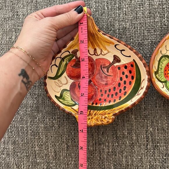 2 handmade and signed ceramic onions hand painted dip bowls - Picture 7 of 9